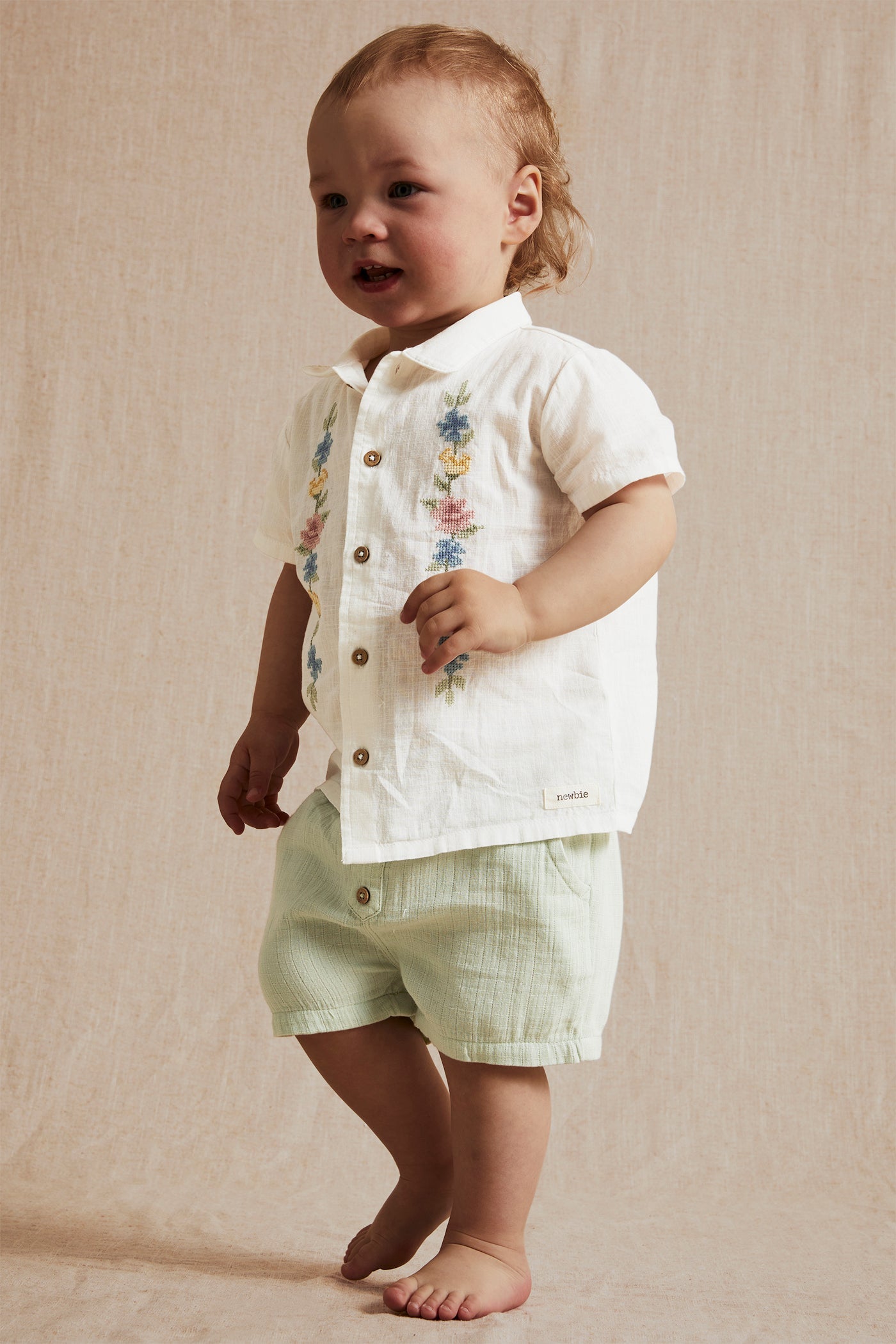 Baby white cross-stitch floral embroidery short-sleeved shirt