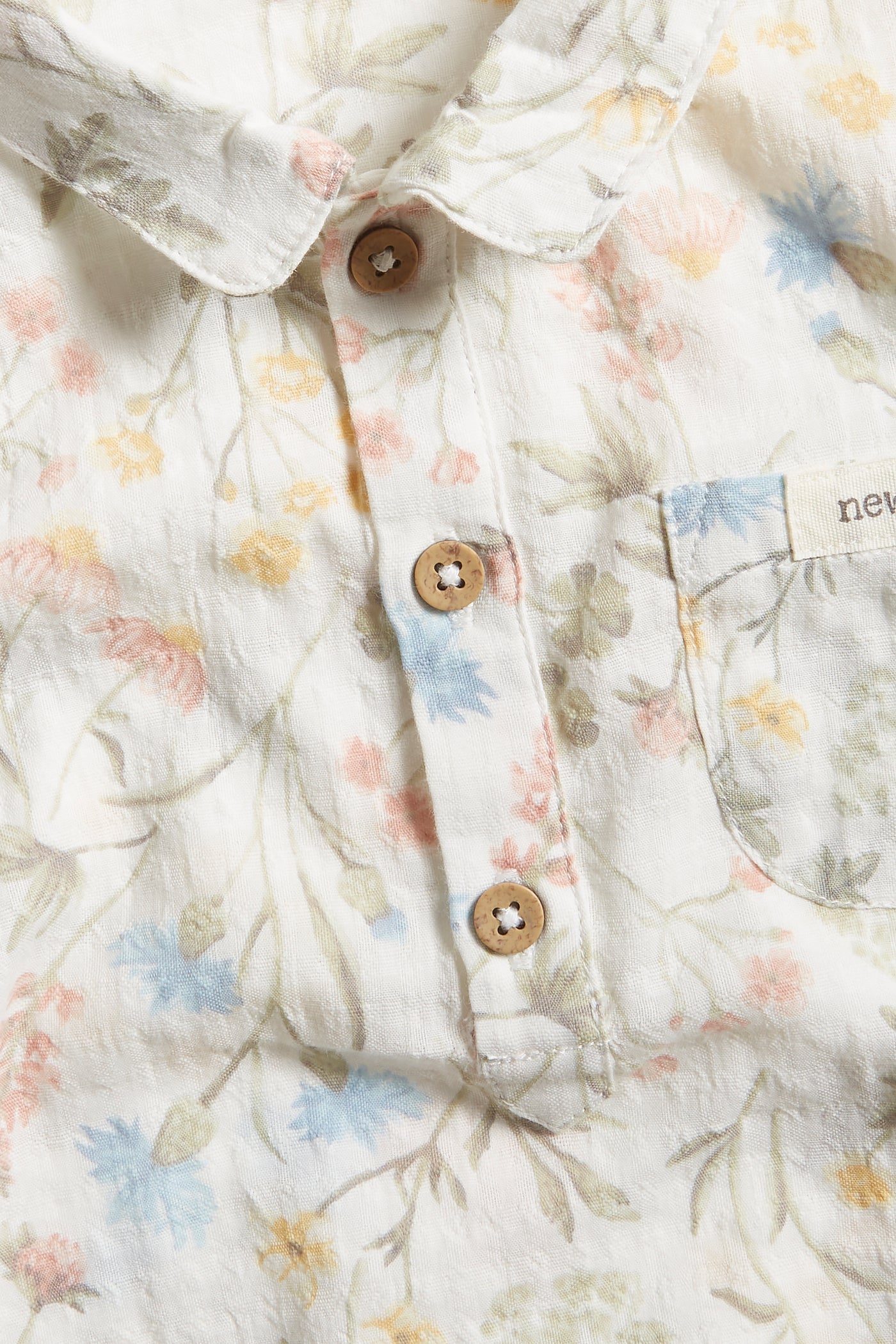 Baby white meadow flower short-sleeved shirt