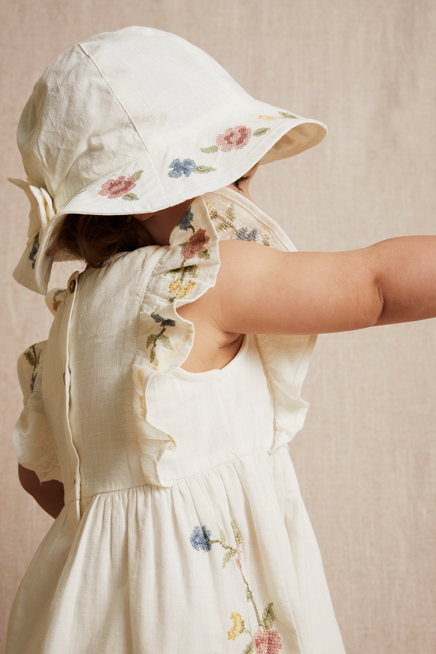 Baby white cross-stitch floral embroidery dress