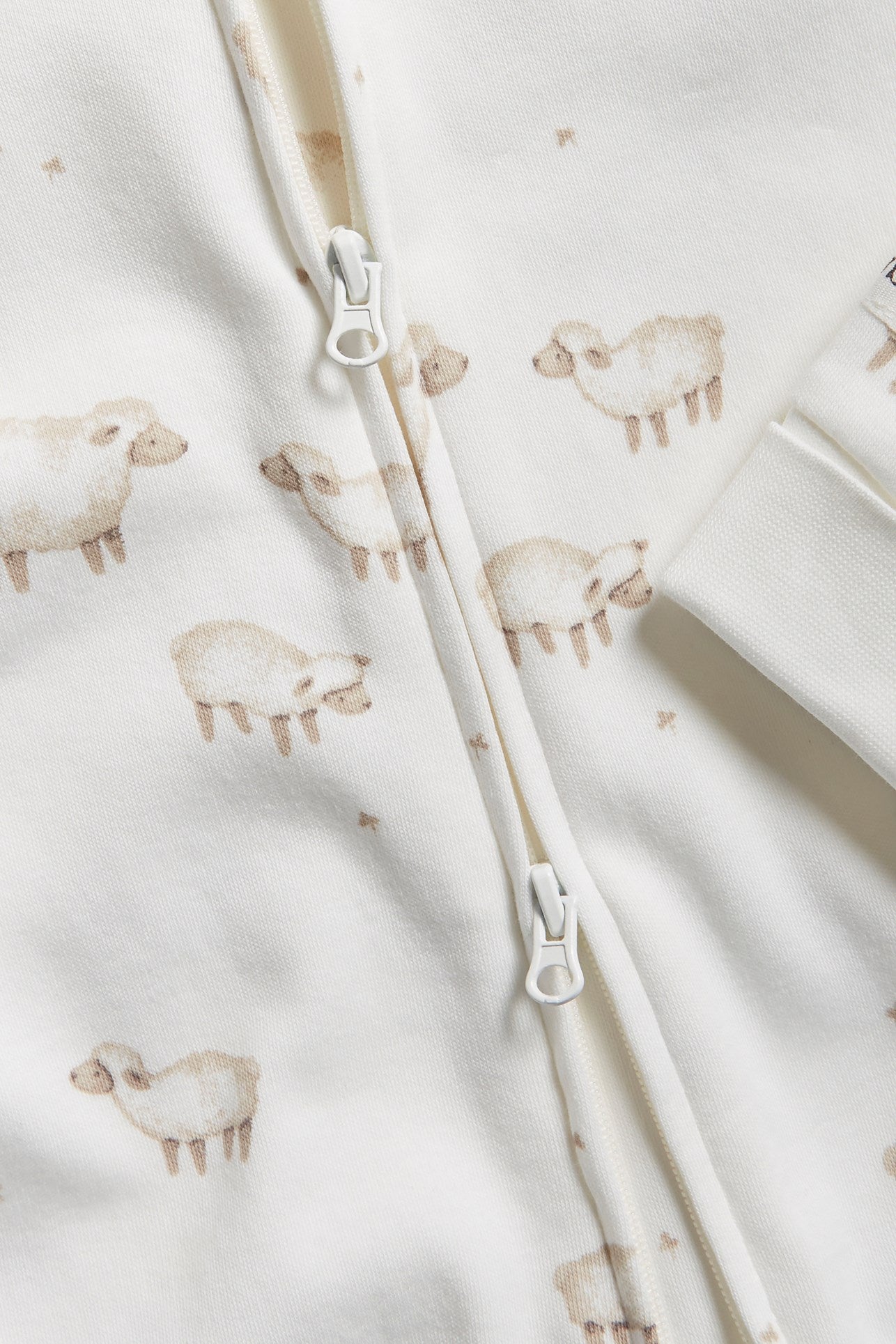 Baby white lamb print zipper sleepsuit