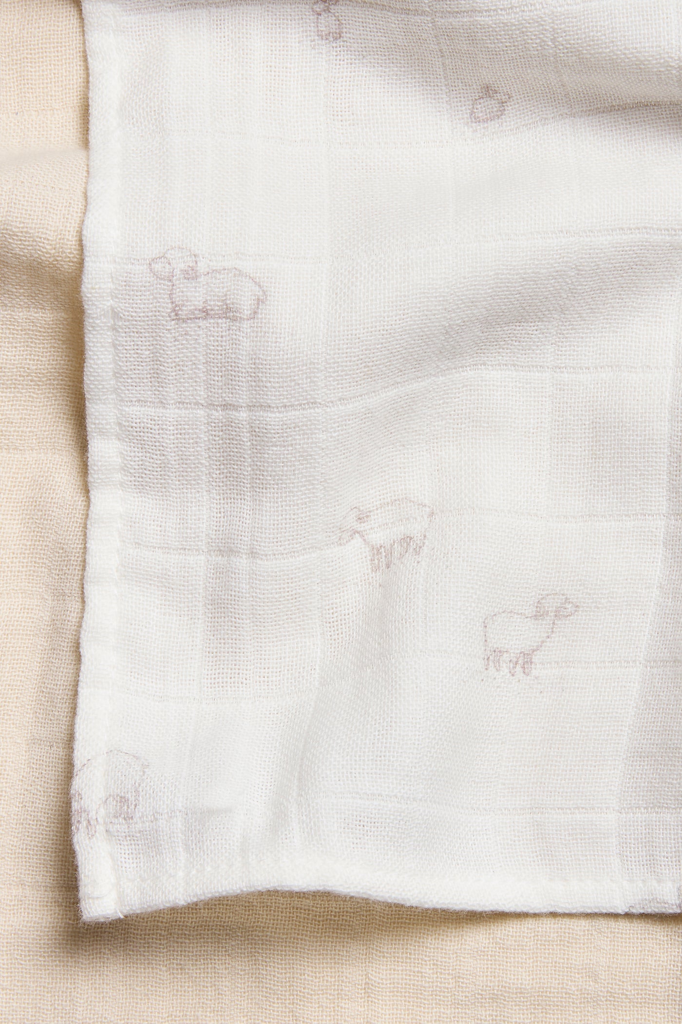 Baby lamb patterned muslin blankets 2pk