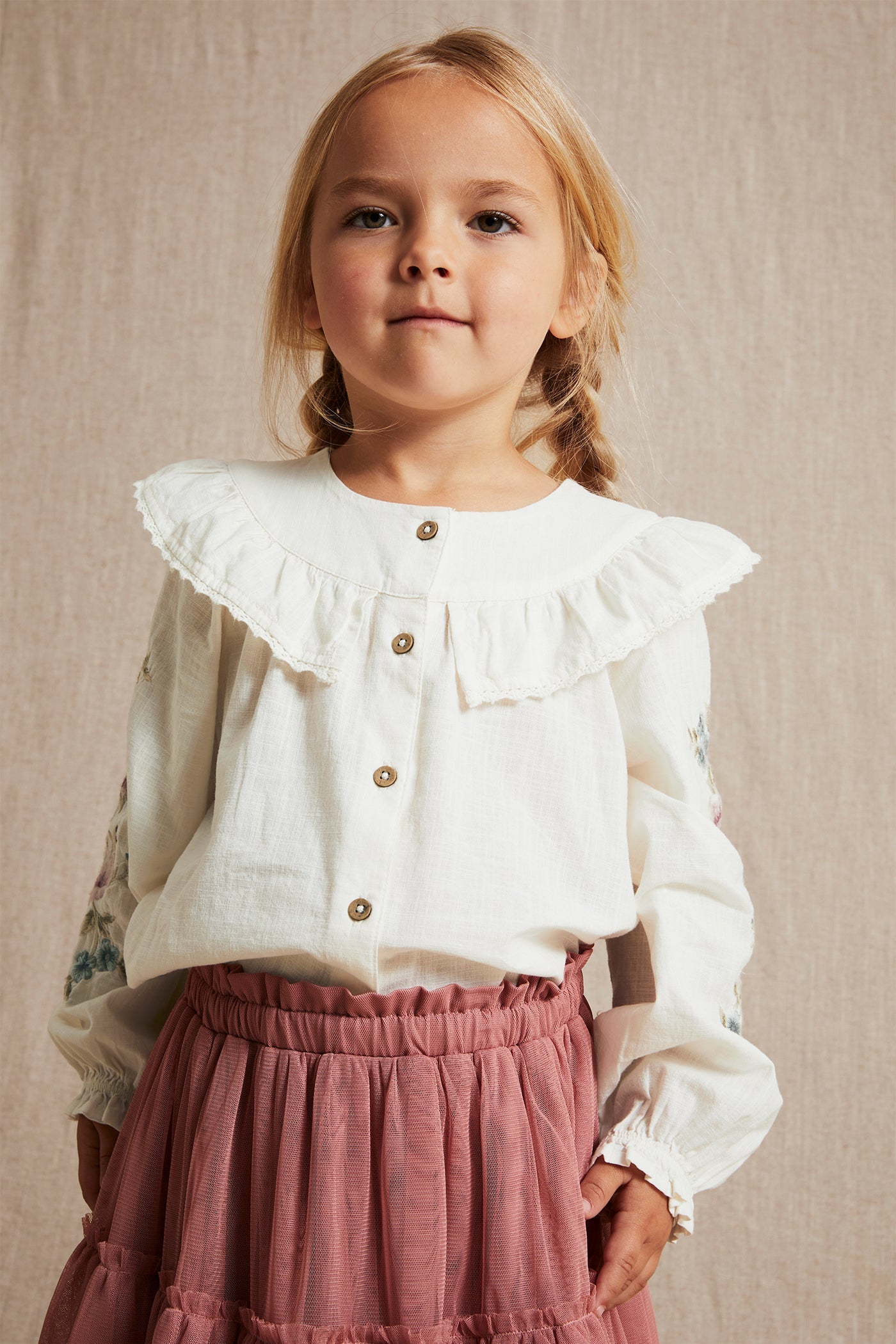 Kids white floral embroidery blouse