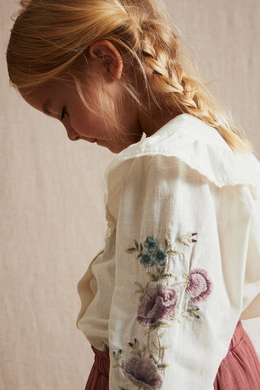 Kids white floral embroidery blouse