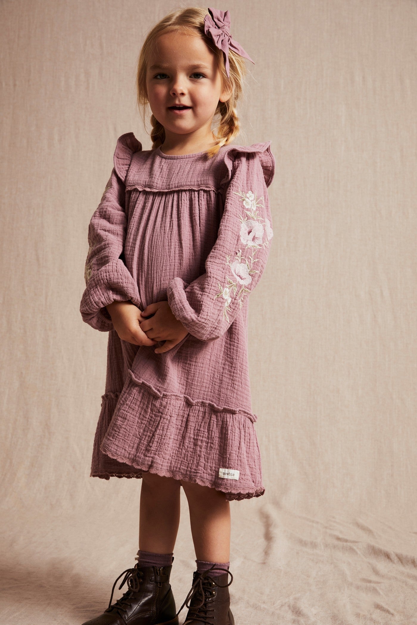 Kids dark pink floral embroidery crepe dress