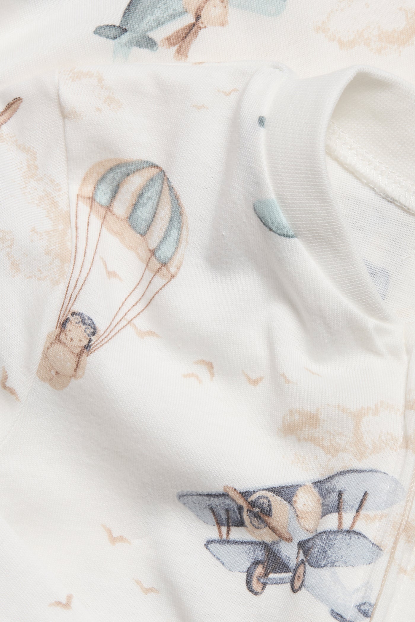 Kids white teddy bears & airplanes sleepsuit