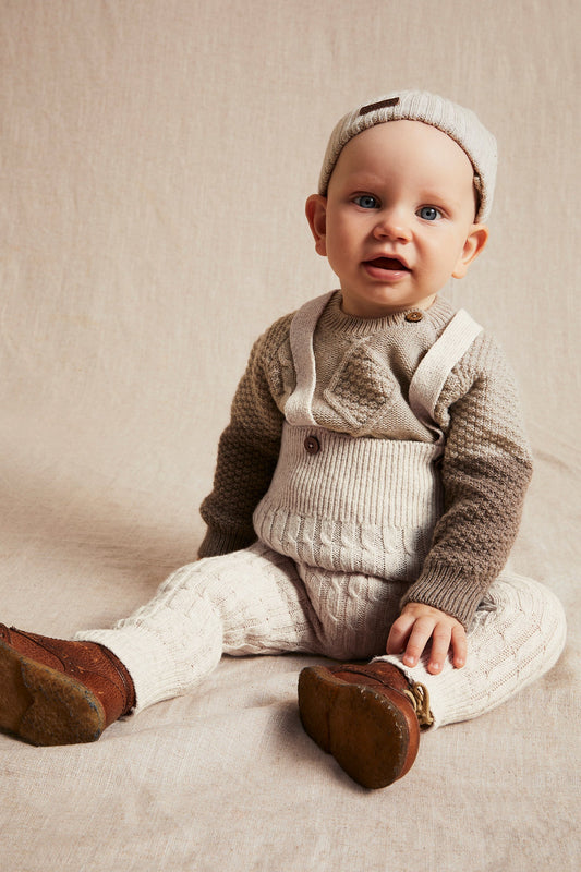 Baby beige knitted suspender leggings