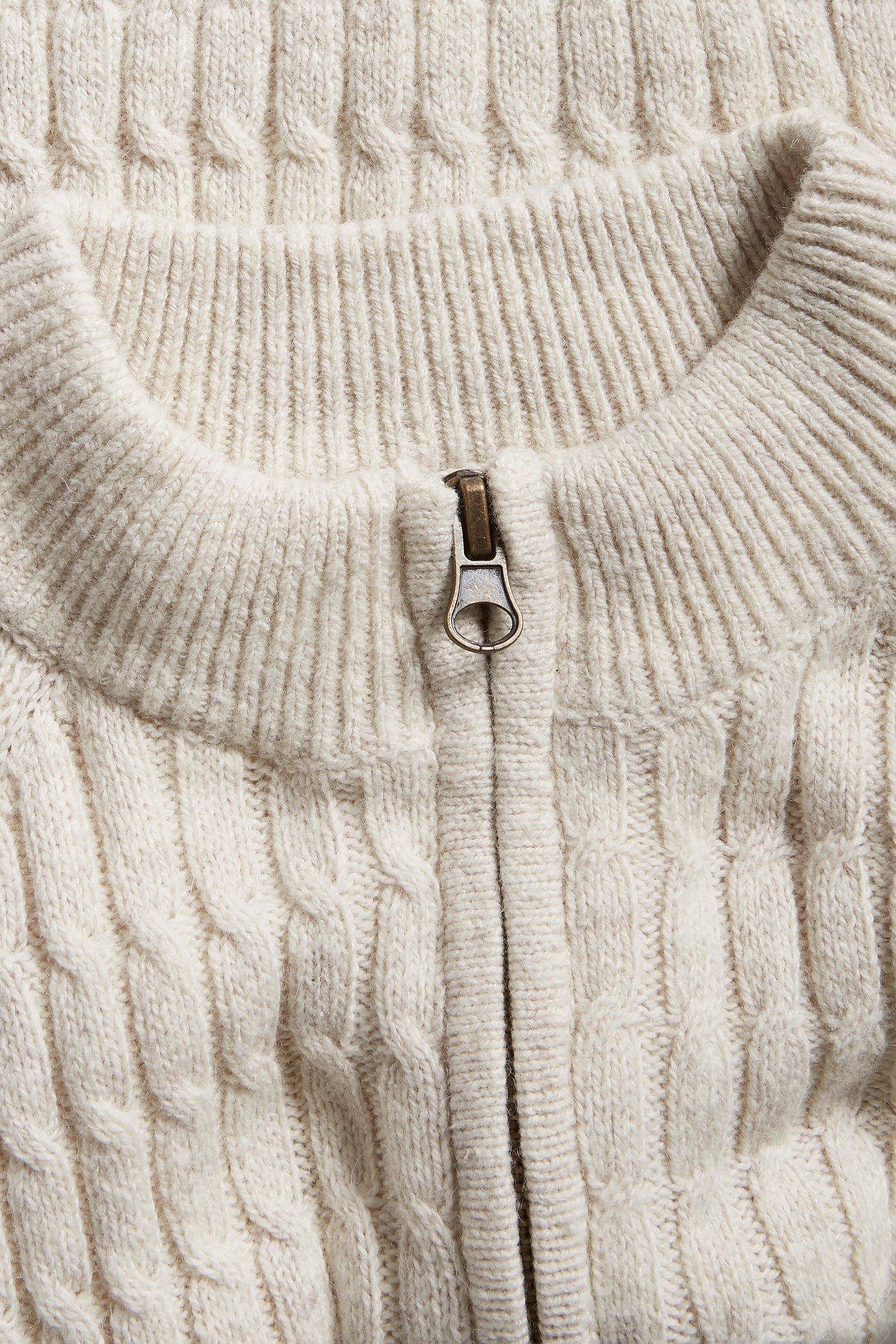 Kids beige cable-knit zip